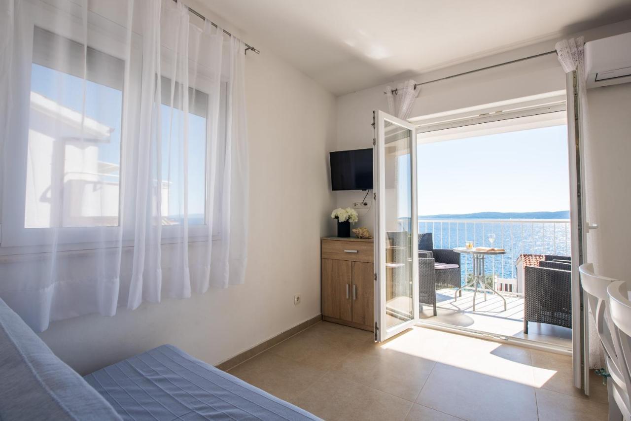 Apartments Amneris Trogir Exteriör bild